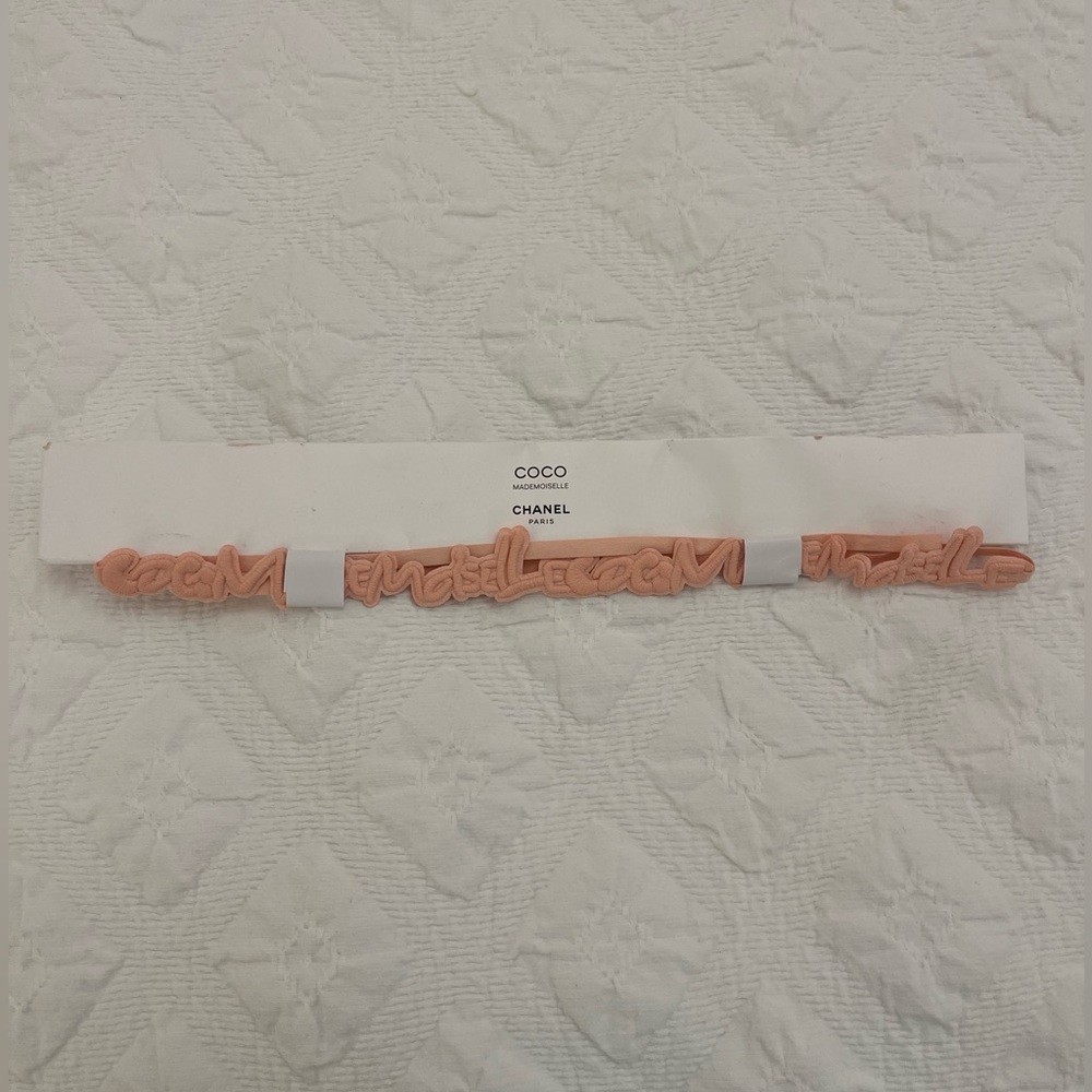 CHANEL Pink Hair Accessory Elegant Design